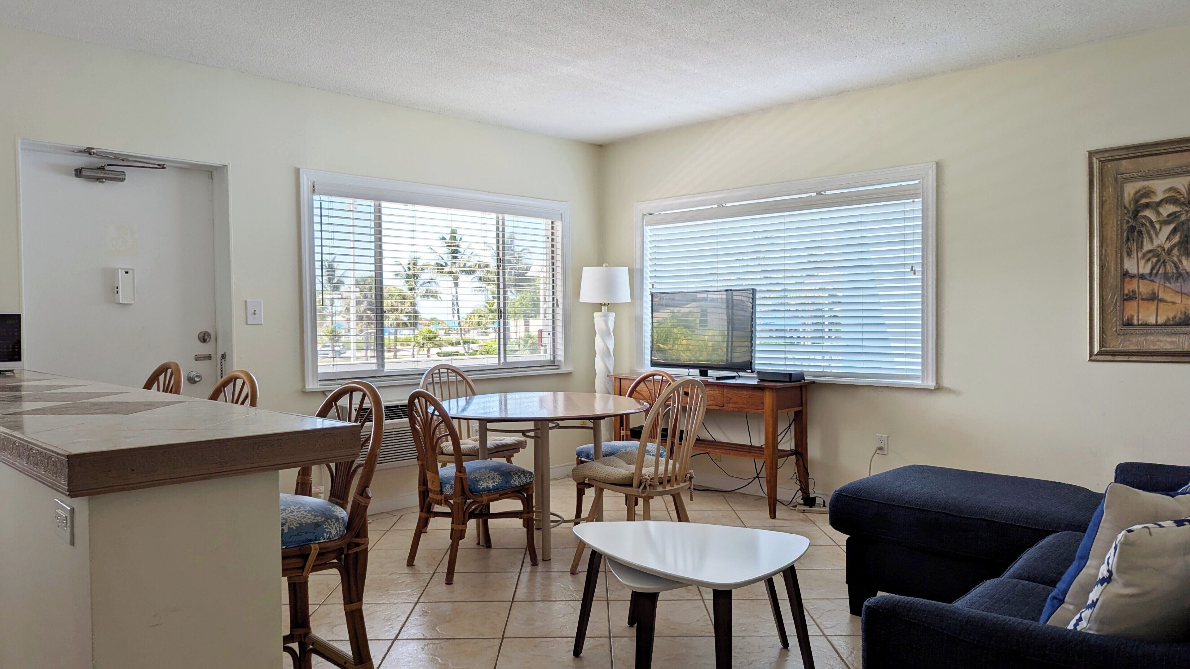 Lido Beach Gulf View Condo W/ Pool. Right Across From Beach! ! Off Season Rates - 새러소타