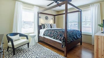 2 bedrooms, desk, iron/ironing board, travel cot