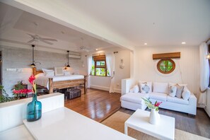 5 bedrooms, in-room safe, desk, iron/ironing board