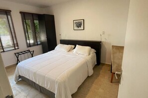 7 bedrooms, iron/ironing board, travel cot, free WiFi