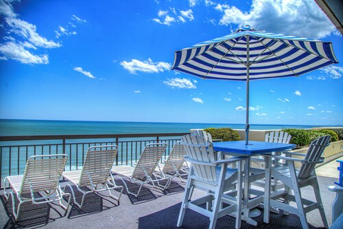 Oceanfront Rooftop Beach House Penthouse with Panoramic Atlantic Ocean Views.
