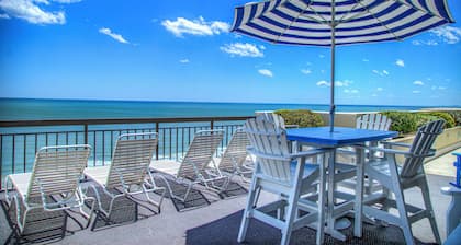 Oceanfront Rooftop Beach House Penthouse with Panoramic Atlantic Ocean Views.