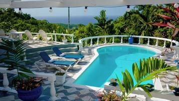Piscine extérieure