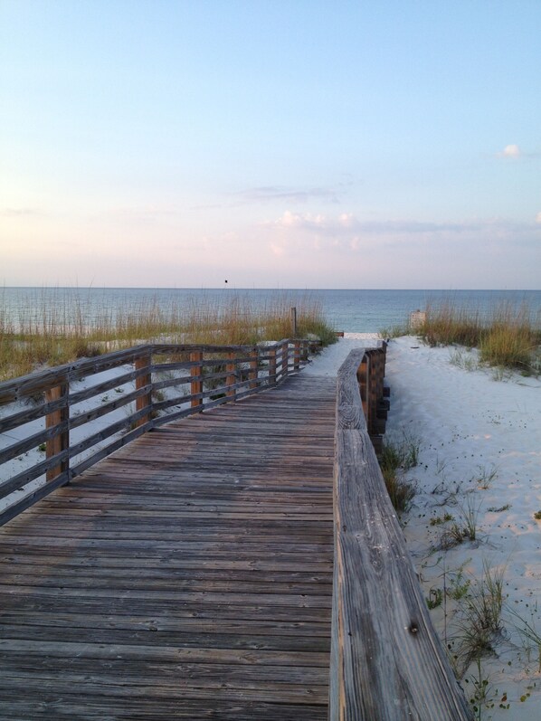 Beach nearby, sun loungers, beach towels