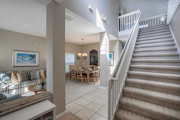 Fernseher, Videospielkonsole, Bücher