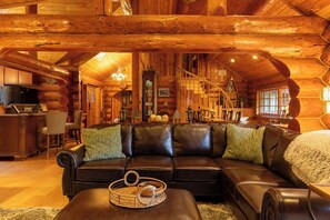 TV, peis, DVD-spiller og fotballspill