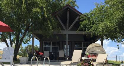 RANCH LIFE! Guest House on Ranch with Pool & Hot Tub