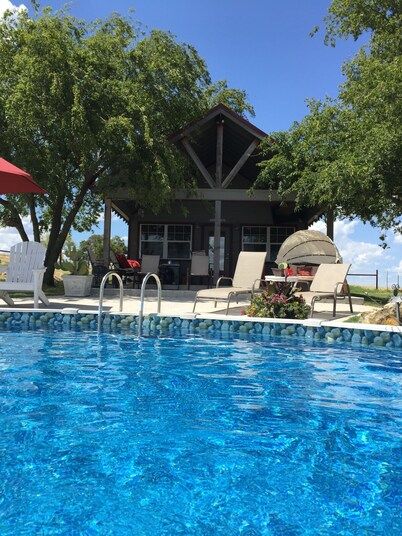 RANCH LIFE!  Guest House on Ranch with Pool & Hot Tub