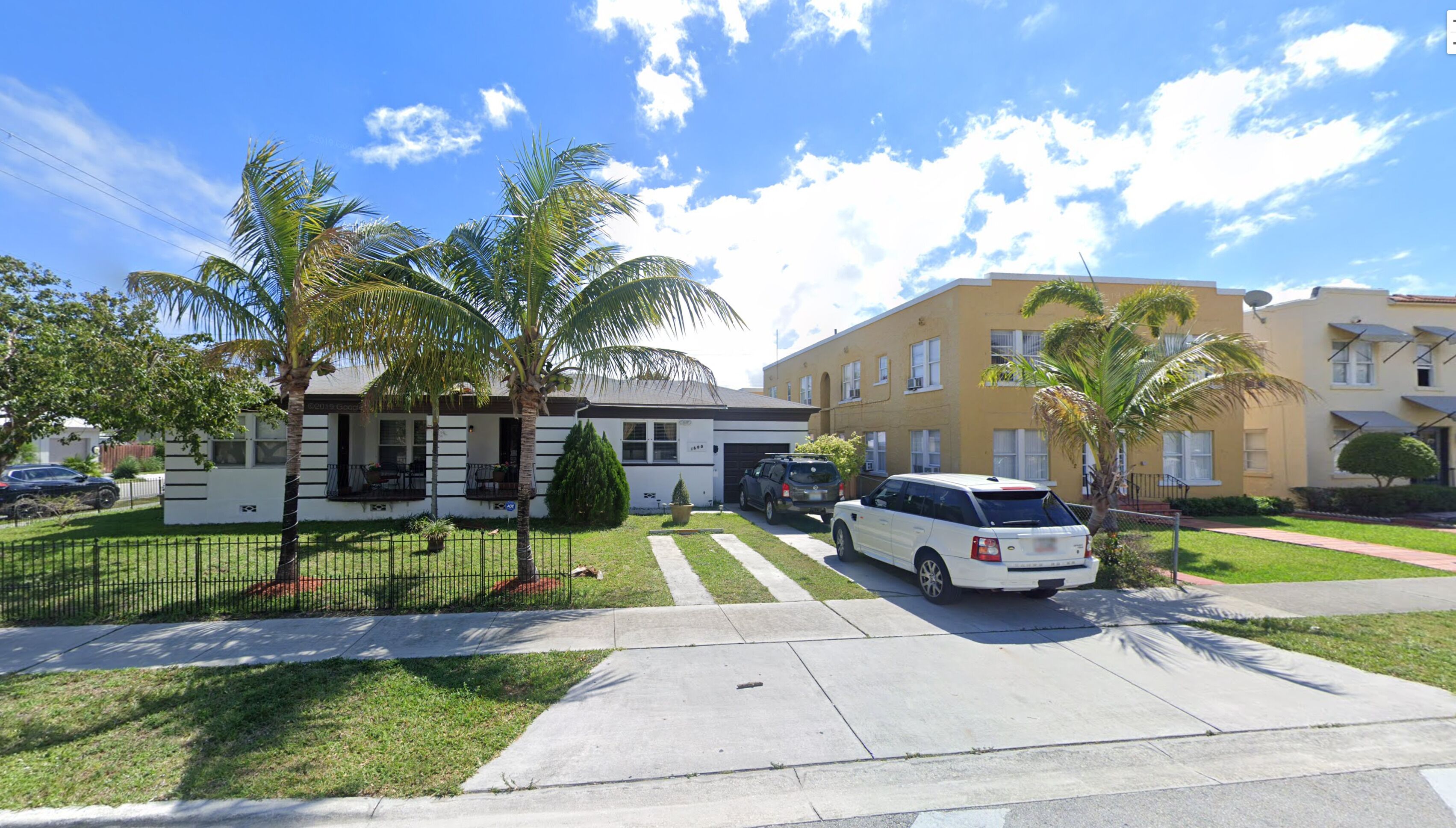 Large 4/4 House Beach, Entertainment, Nightlife