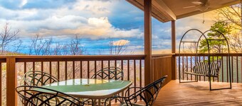 Amazing View on the top of Ski Mountain -  3 King Suites - Game Room