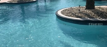 VUES SPECTACULAIRES DU BALCON!  UN VRAI DIAMANT!