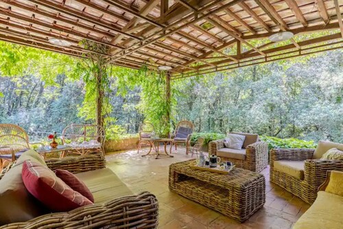 True Tuscany Siena! EntireProperty in exclusive 20P Fenced Pool A/C HotTub WiFi