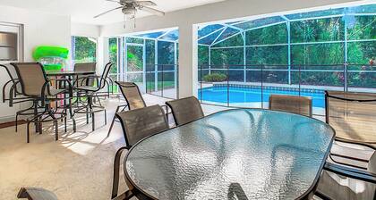 2 KINGS, Spielzimmer! und 5 Flachbildfernseher - New Appliances - privater Pool