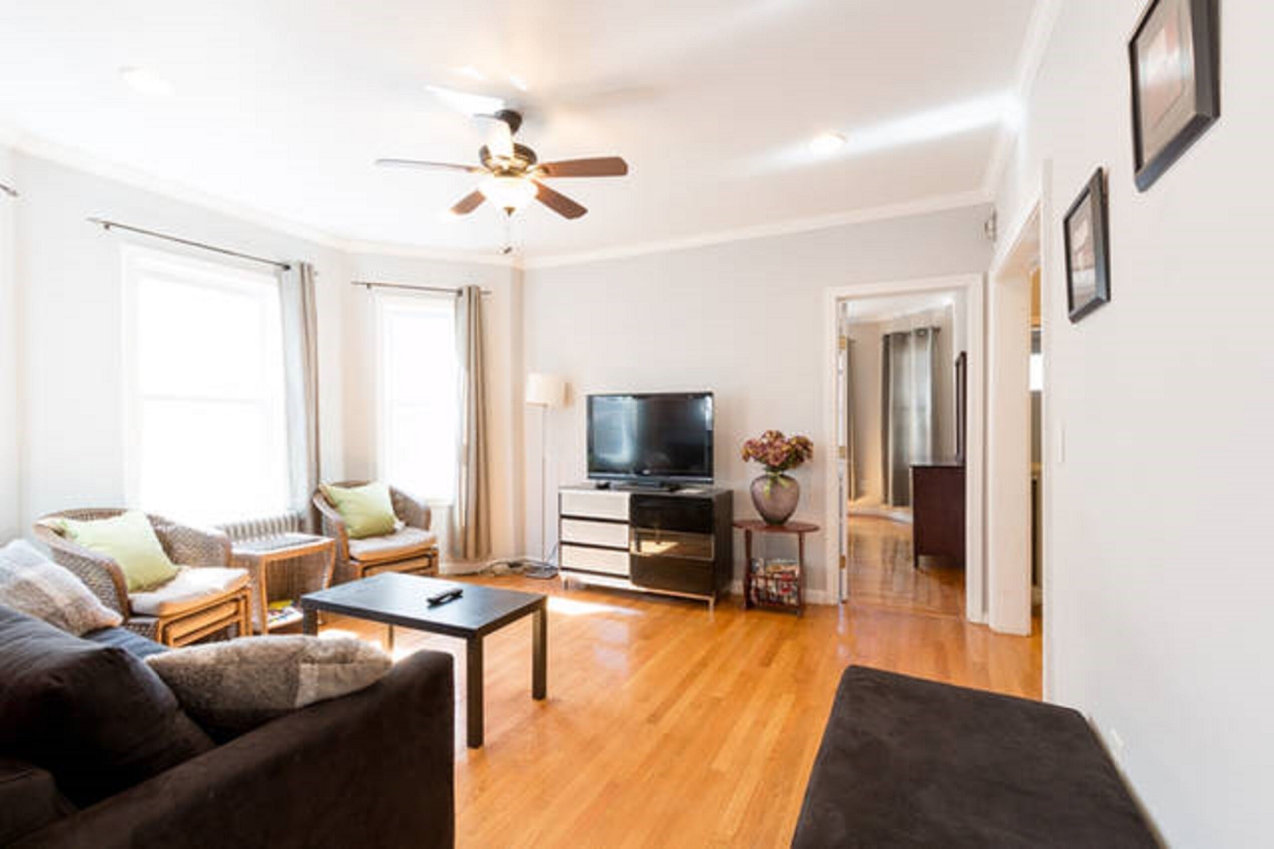 Nice 3 Bedroom Home Perfect for Access to Central Boston and Cambridge