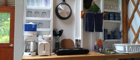 冰箱、微波炉、炉灶、茶具/咖啡用具