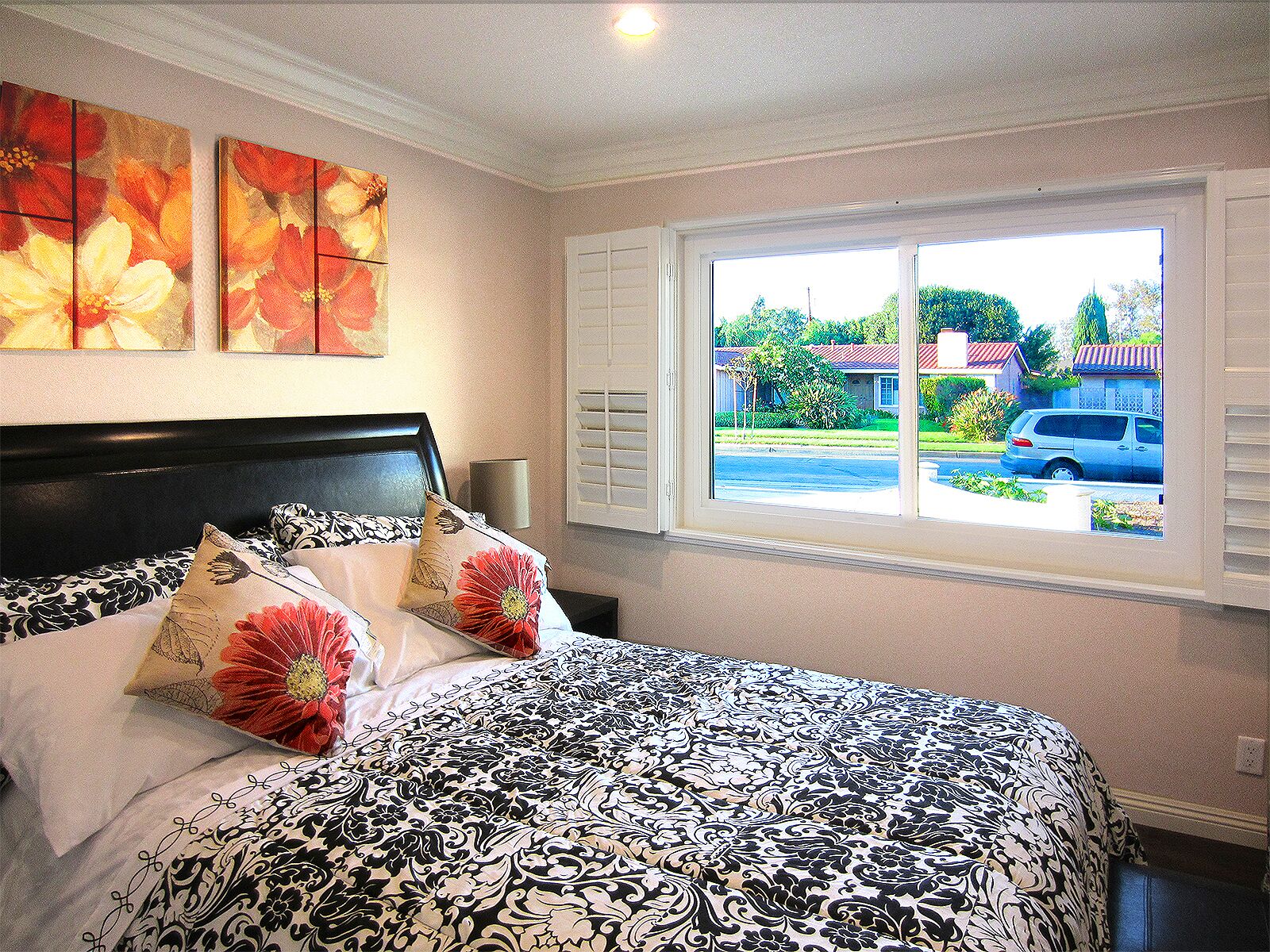 3 bedrooms, desk, iron/ironing board, free WiFi