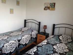 2 bedrooms, iron/ironing board, WiFi, bed sheets
