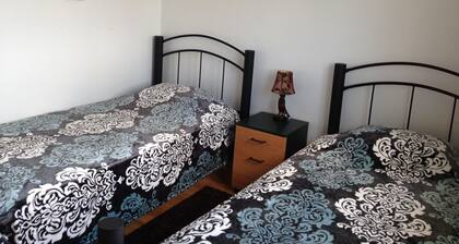 Free Parking. Cozy, Clean & Bright Apartment.