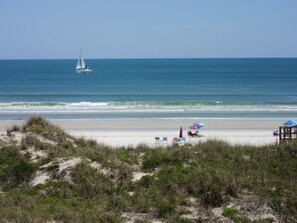 On the beach, sun loungers, beach towels - Oceanfront! Panoramic Views- Heated Seaside Pool - Private Balcony on 2nd Floor (Crescent Beach - St Augustine)