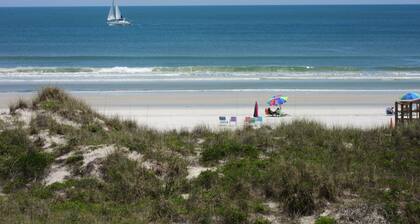 Oceanfront Condo • Panoramic Views • Heated Pool • Private 2nd‑Floor Balcony