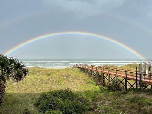 Oceanfront! Panoramic Views- Heated Seaside Pool - Private Balcony on 2nd Floor 