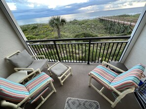 Property grounds - Oceanfront! Panoramic Views- Heated Seaside Pool - Private Balcony on 2nd Floor (Crescent Beach - St Augustine)