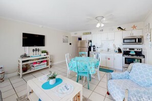 Interior - Amazing View Right on the Beach! As Good as it Gets! (Ft. Walton Beach)