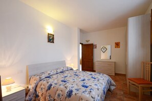 4 Schlafzimmer, Zimmersafe, Bügeleisen/Bügelbrett, kostenloses WLAN
