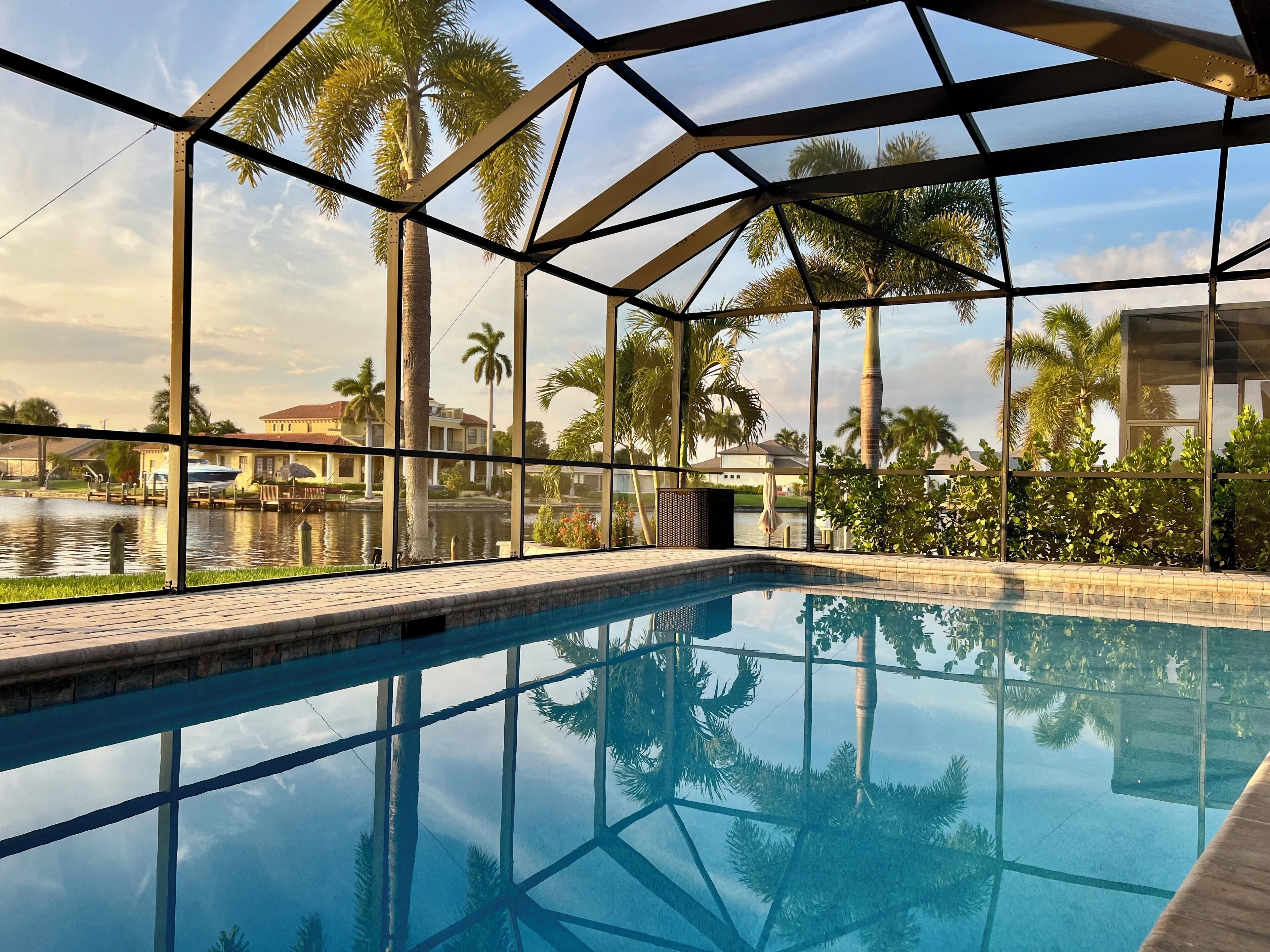 室外泳池、暖水池