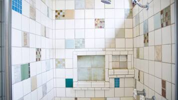 Bathtub, hair dryer, towels