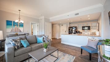 Smart TV, Netflix, streaming services