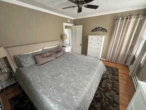3 Schlafzimmer, Schreibtisch, Bügeleisen/Bügelbrett, kostenloses WLAN