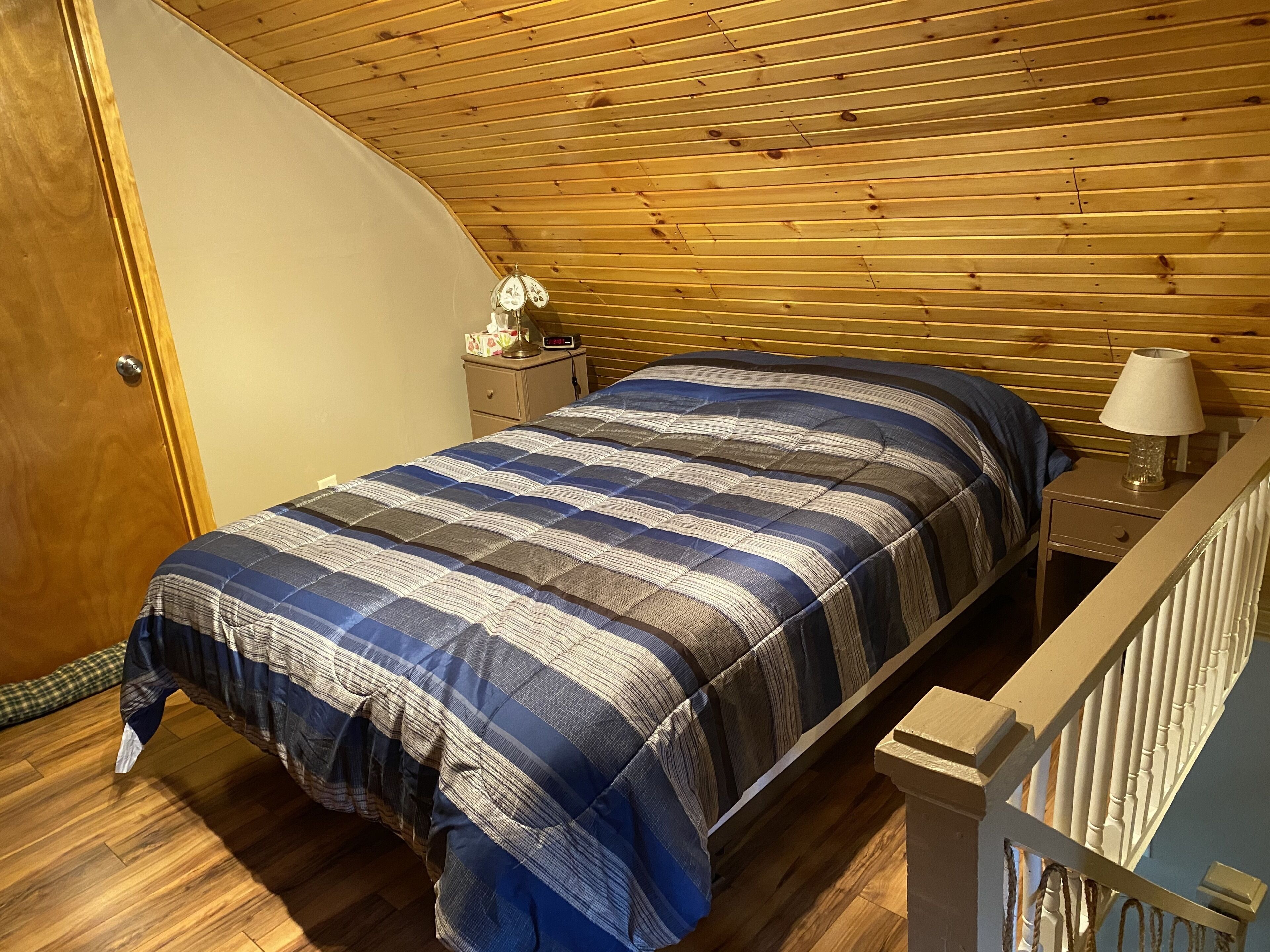 3 chambres, fer et planche à repasser, Wi-Fi gratuit, draps fournis
