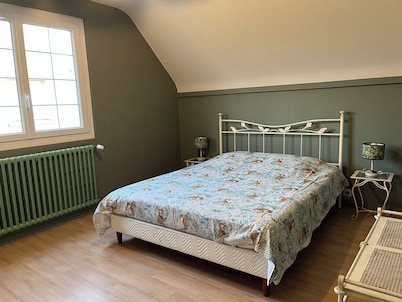 ☼ Villa Cancalune | Walk to the Sea & Town | Pool Table + Foosball | Sleeps 15 ☼
