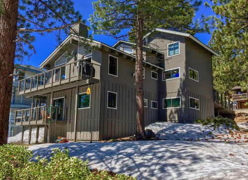 Lake Tahoe Views! | 3 Level Home w/ Private Hot Tub & Pool Table! Dog friendly. 