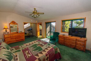 3 Schlafzimmer, Schreibtisch, Bügeleisen/Bügelbrett, Reisekinderbett