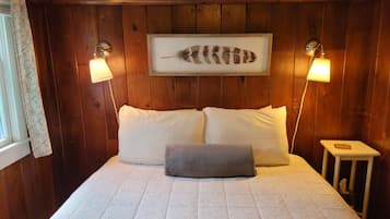 1 bedroom, iron/ironing board, travel cot, free WiFi