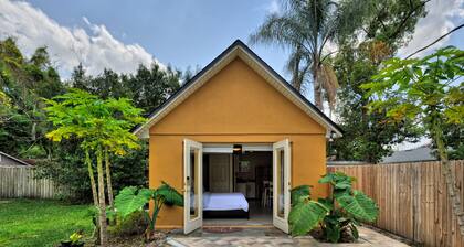 Cute Guest House In Winter Park Minutes From Downtown in Car