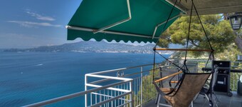 Fullt utstyrt, luksuriøs leilighet m / privat tilgang til havet, spektakulær utsikt