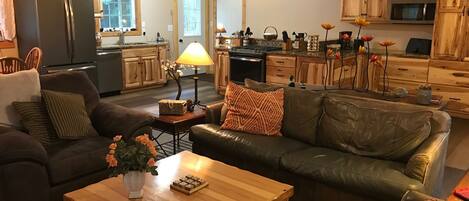 Smart TV, reproductor de DVD, libros y biblioteca musical