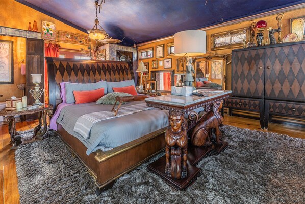 1 bedroom, in-room safe, desk, iron/ironing board