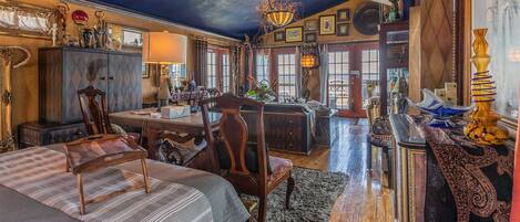 1 Schlafzimmer, Zimmersafe, Schreibtisch, BĂŒgeleisen/BĂŒgelbrett