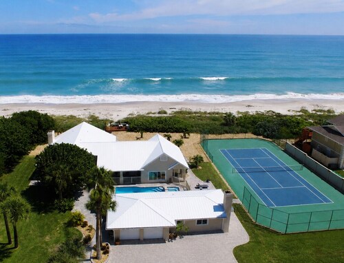 Private Oceanfront Estate • Tennis-Pickleball • Pool-Spa • Golden Sands® Emerald