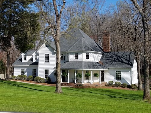 Grand Luxury Home 6BR/4BA.Close Dntown/Coliseum/HP Mkts.Lge Kitch.Outdoor Areas.