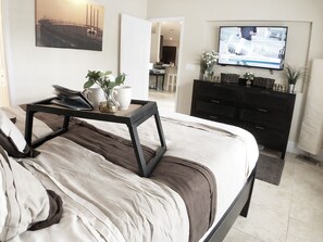 3 bedrooms, iron/ironing board, travel crib, free WiFi