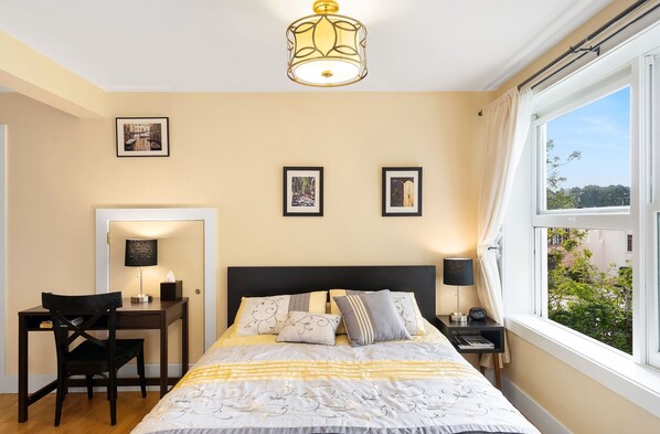 1 bedroom, desk, iron/ironing board, free WiFi