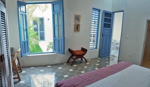 2 chambres, fer et planche Ă repasser, Wi-Fi gratuit, draps fournis