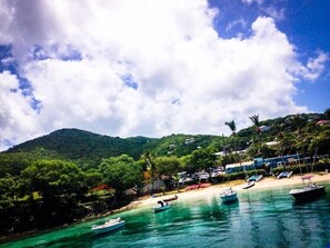 Beach nearby, sun-loungers, beach towels