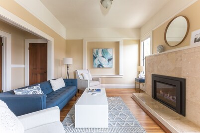Uptown in Downtown Mill Valley!  The only 3bd/2ba in the heart of the city!