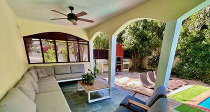 Private 7BR Villa & Pool walk to Palm Beach!